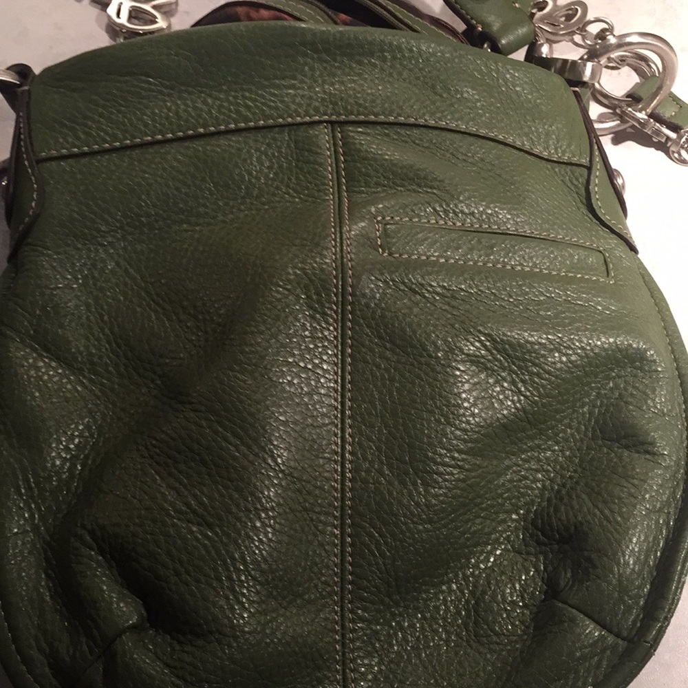 SOLD - B. Makowsky leather crossbody - Picture 9 of 9